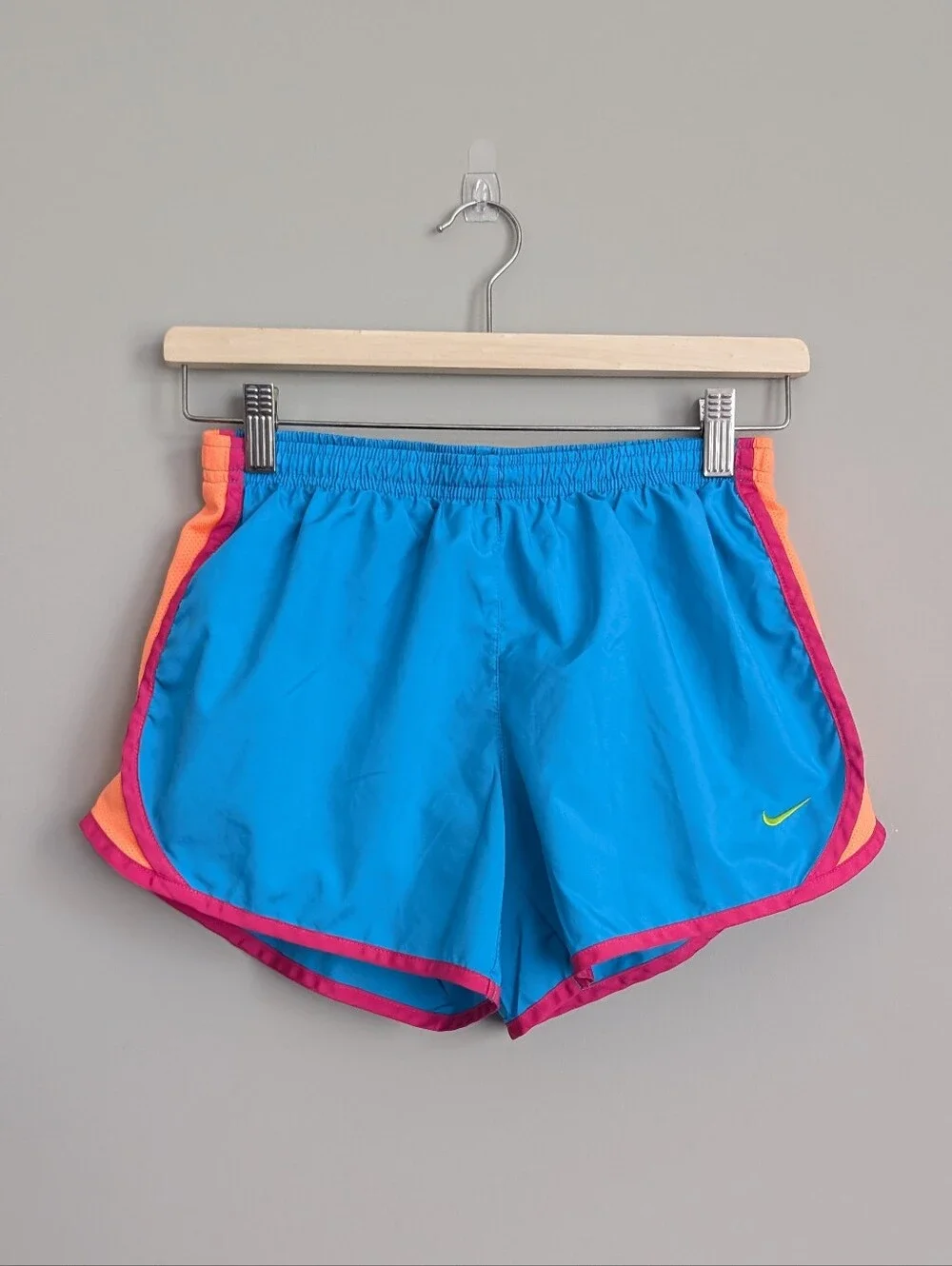 Nike Girls Dri-Fit Tempo Running Shorts in Gamma Blue Size Large